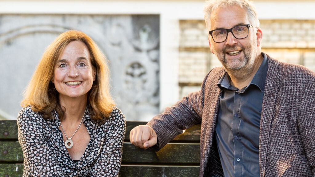 Die Eiderstädter Publizistin Susanne Garsoffky und der Husumer Pastor Friedemann Magaard